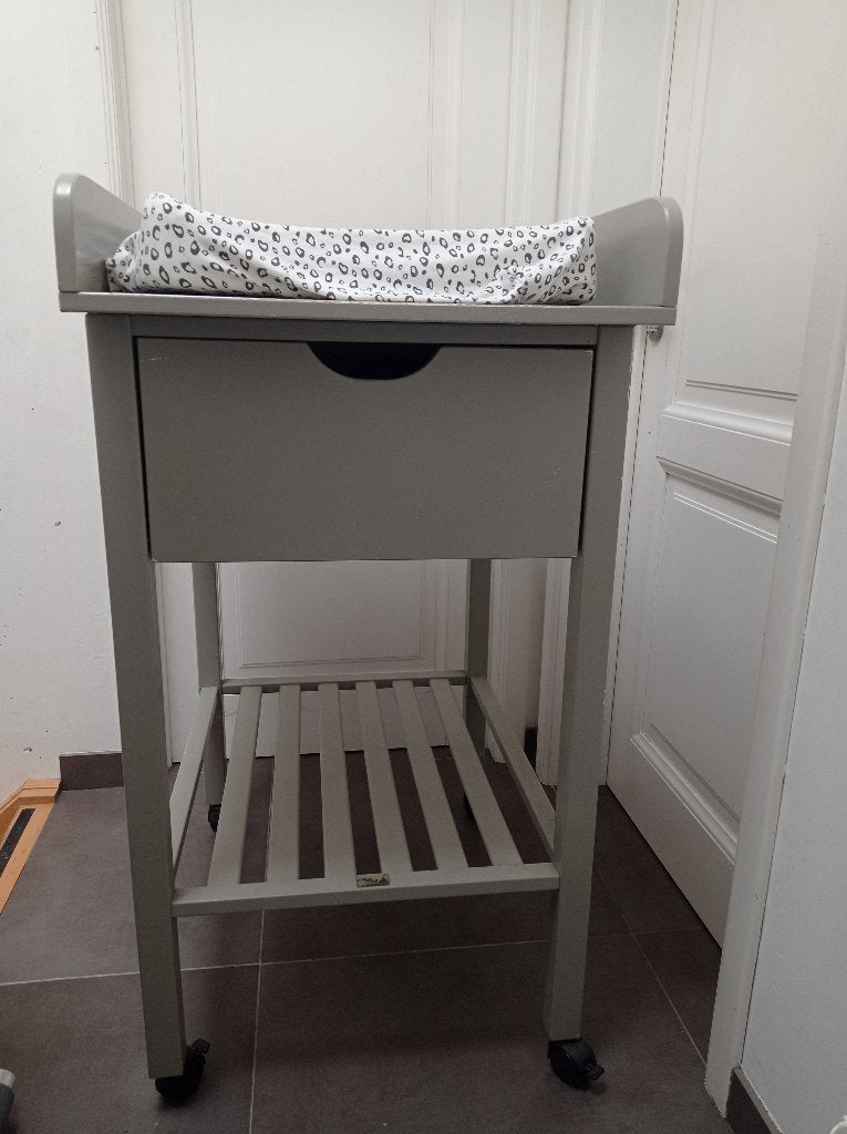verschoontafel / praktische commode, Ophalen, Gebruikt, Minder dan 75 cm, 70 cm of meer