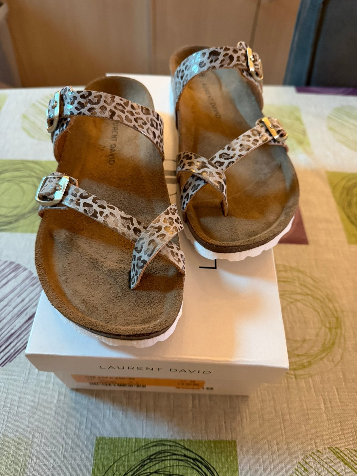 Nieuwe laurent david slippers maat 38, Ophalen of Verzenden, Nieuw, Slippers