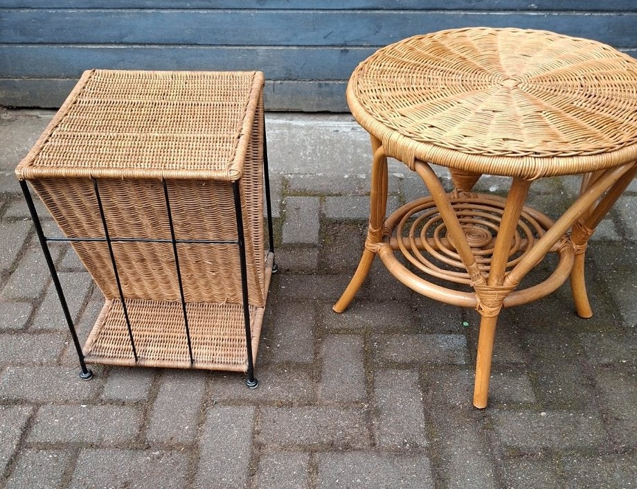 DEUX TABLES D'APPOINT EN ROTIN, 55 à 75 cm, Enlèvement ou Envoi, Rectangulaire, Bois