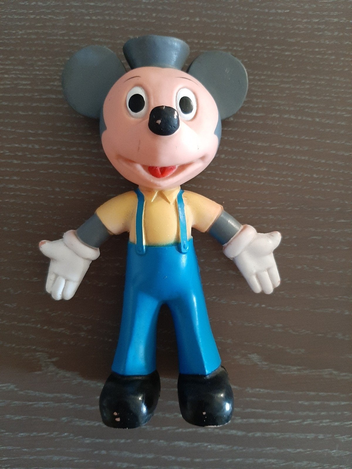 Anciennes productions de Mickey Mouse de 1959 de Walt Disney, Enlèvement ou Envoi, Mickey Mouse