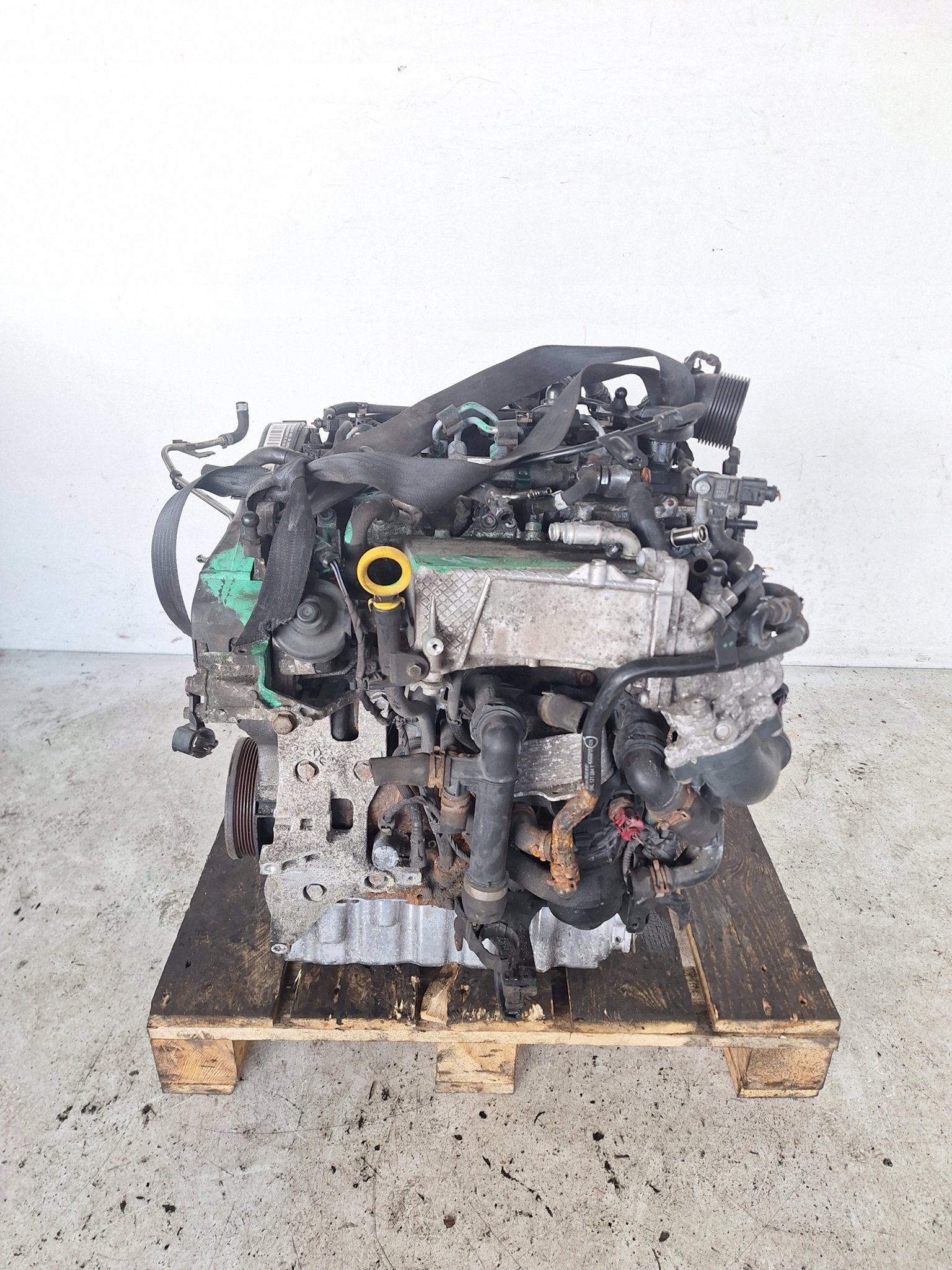 Moteur CRLB Complet PASSAT GOLF LEON A3 AUDI SEAT SUPERB VW