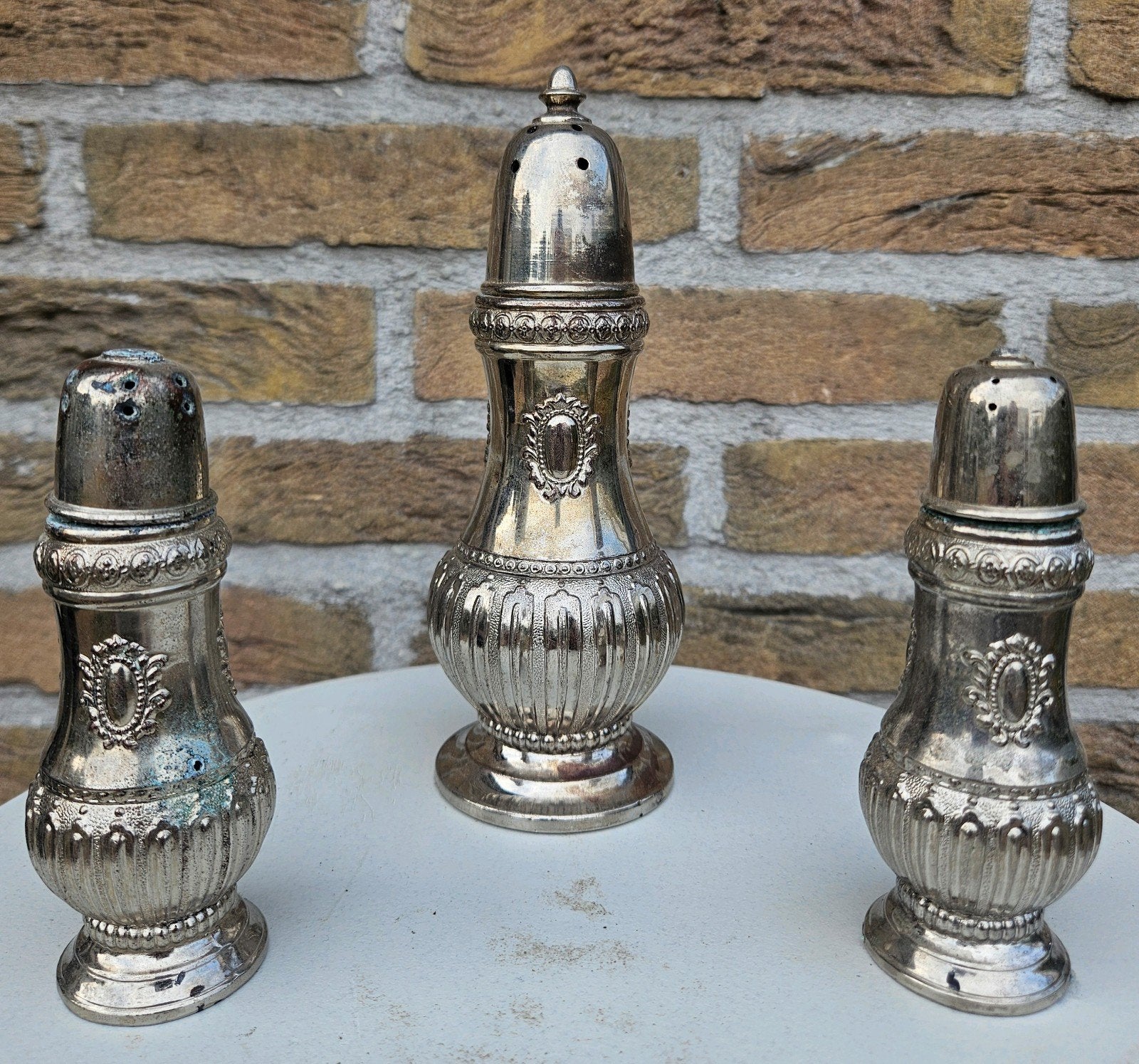 Antieke Victoriaanse Deykin & Sons peper-/zoutstrooiers, Ophalen, Zilver
