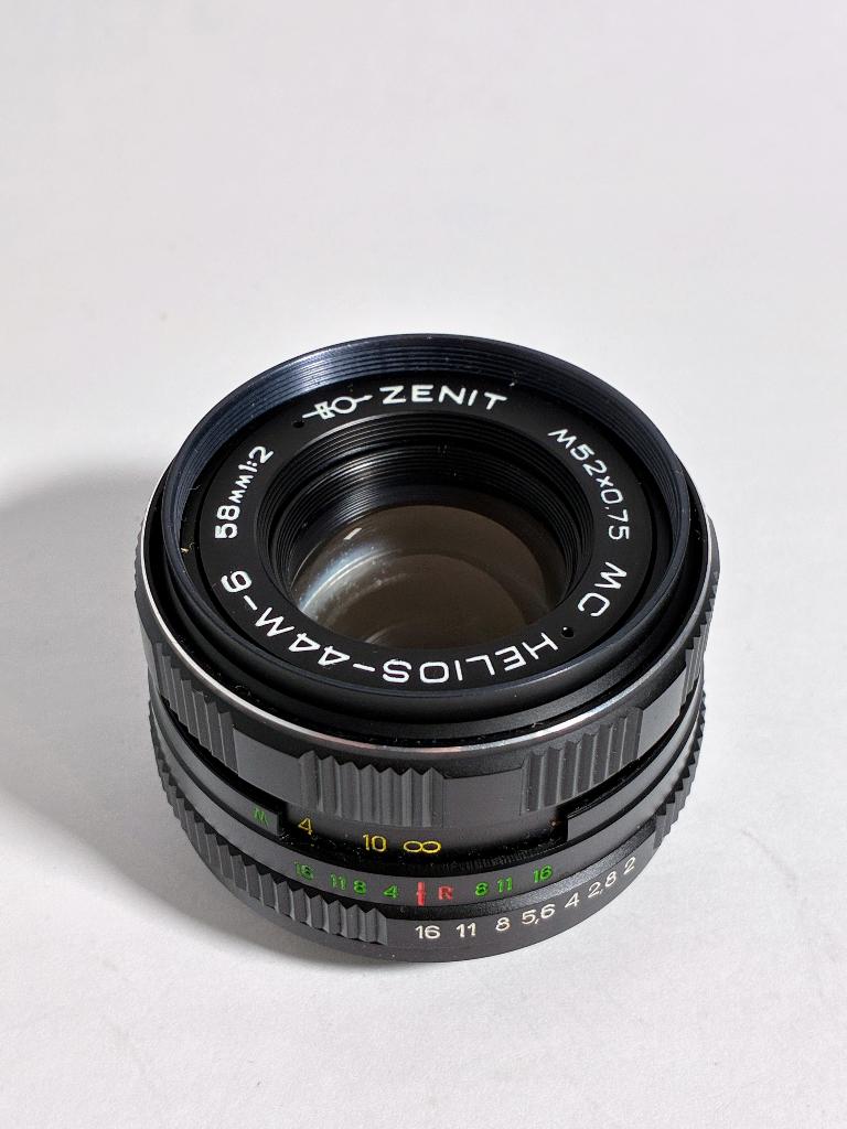 Helios 44M-6 58mm f/2 Swirly Bokeh Als nieuw + Zenit 122, Audio, Tv en Foto, Ophalen of Verzenden, Zo goed als nieuw, Spiegelreflex