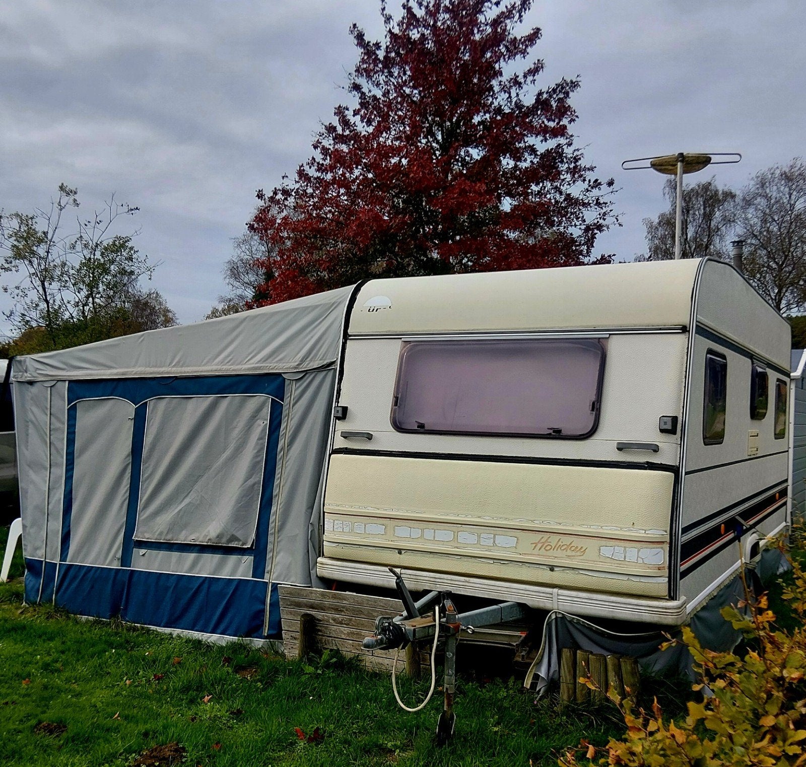 Burstner 4806 TN caravan, Rondzit, Particulier, Bürstner, 4 tot 5 meter