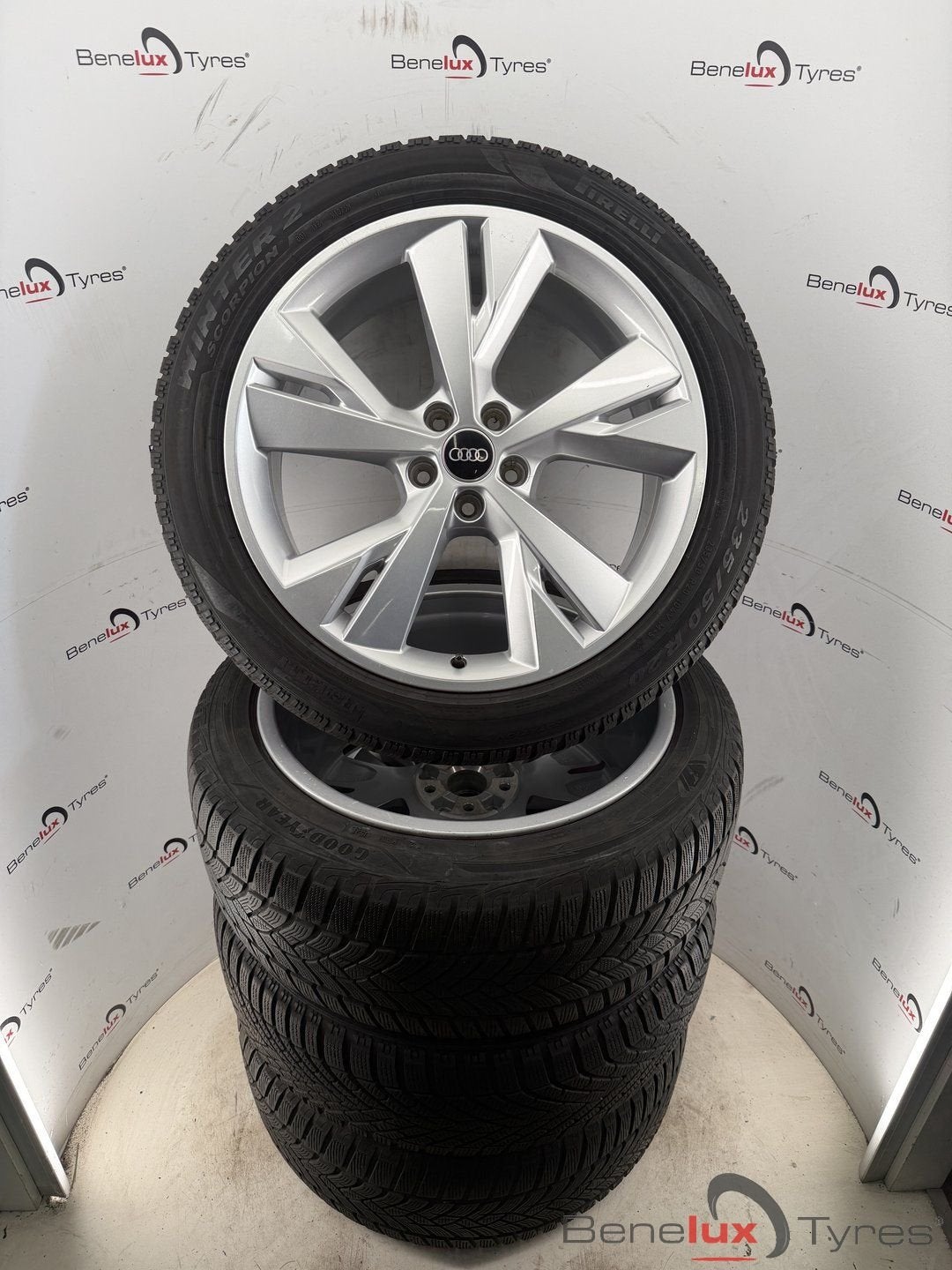 winter Audi Q4 Q5 Q3 RS E-tron A8 all-road A6 A5 S8 S6 TT, Gebruikt, -, -, Banden en Velgen