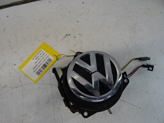 POIGNEE COFFRE / HAYON ARRIERE Golf VII (AUA) (5G0827469F), Utilisé, Volkswagen
