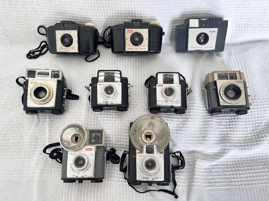 ️ Lot de 9 appareils photo Kodak Brownie vintage - 1950/60, Enlèvement ou Envoi, Utilisé, Compact, Kodak