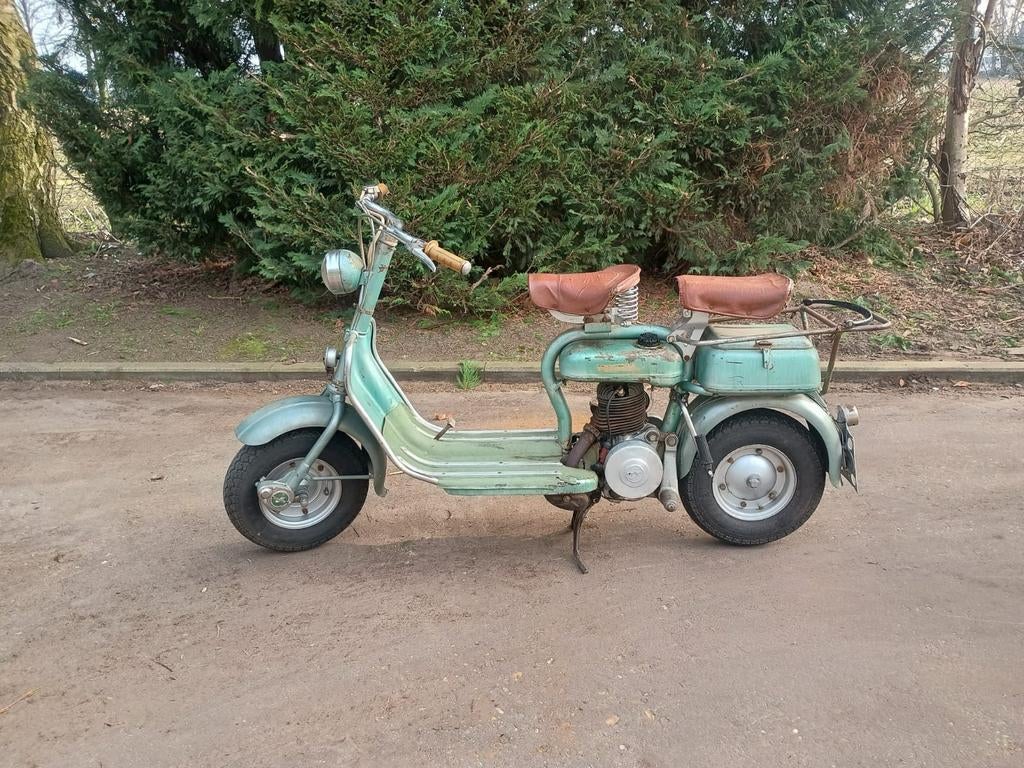 Lambretta 125 d, Scooter