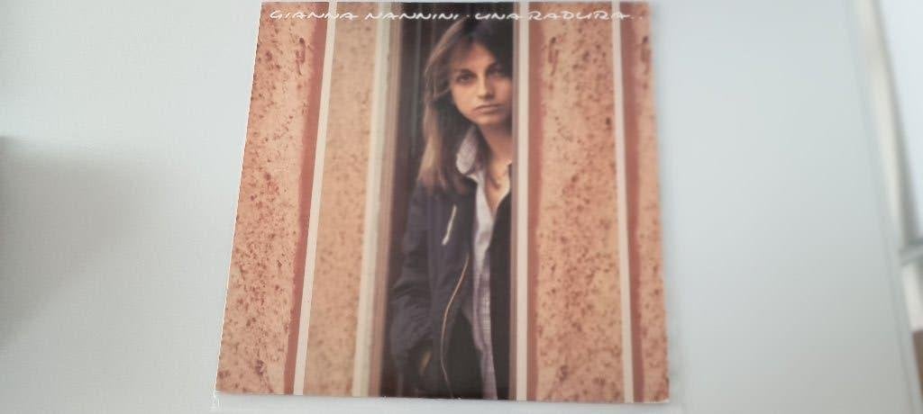 Vinyl Lp Gianna Nannini Una Radura 1977, LP, Singer-songwriter, Ophalen of Verzenden, Zo goed als nieuw
