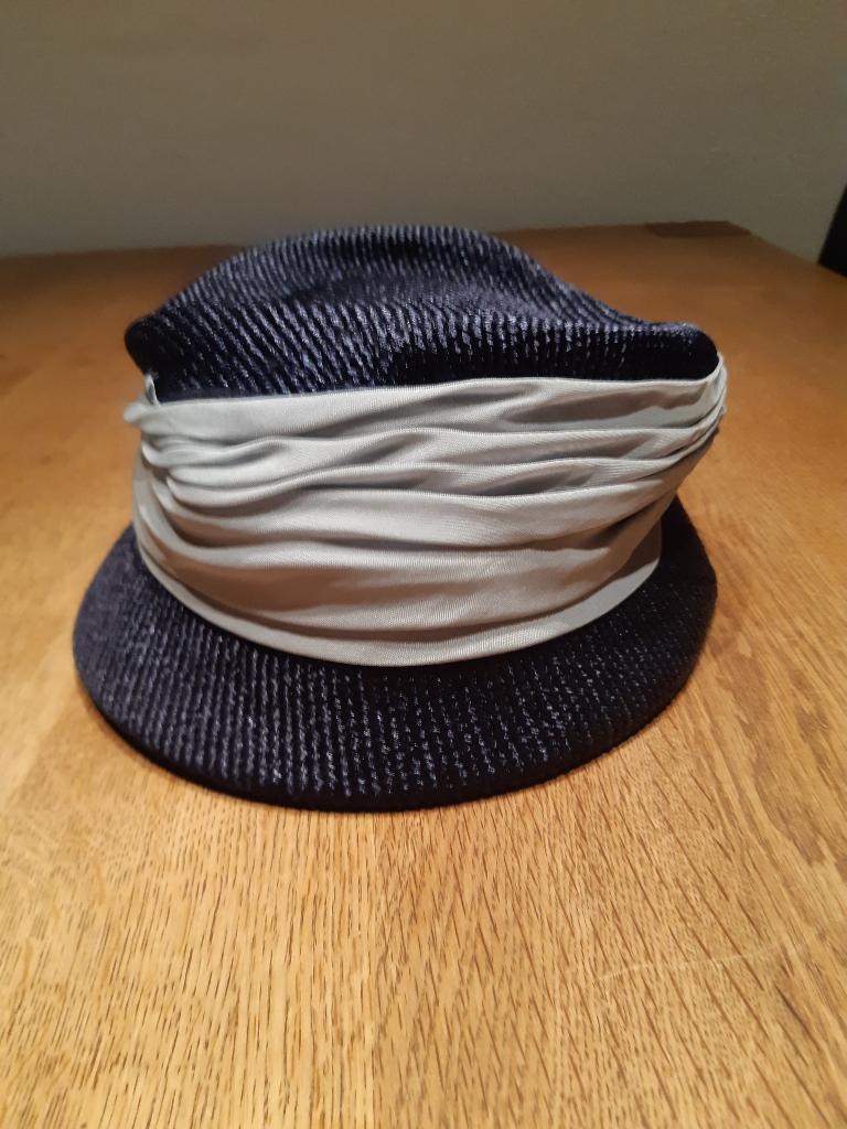 hoed vintage, Kleding | Dames, Hoeden en Petten, Ophalen of Verzenden, Zo goed als nieuw, Hoed