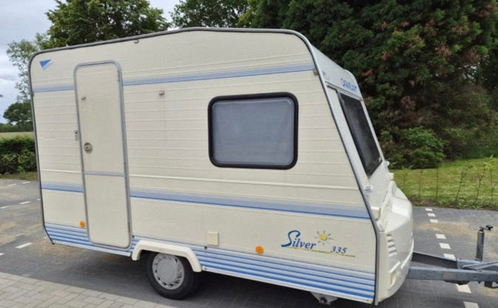 Caravelair 335 Keuringsvrij, voortent,fietsendrager MTM 750K, Caravanes & Camping, Caravanes, Particulier, jusqu'à 3, jusqu'à 500 kg