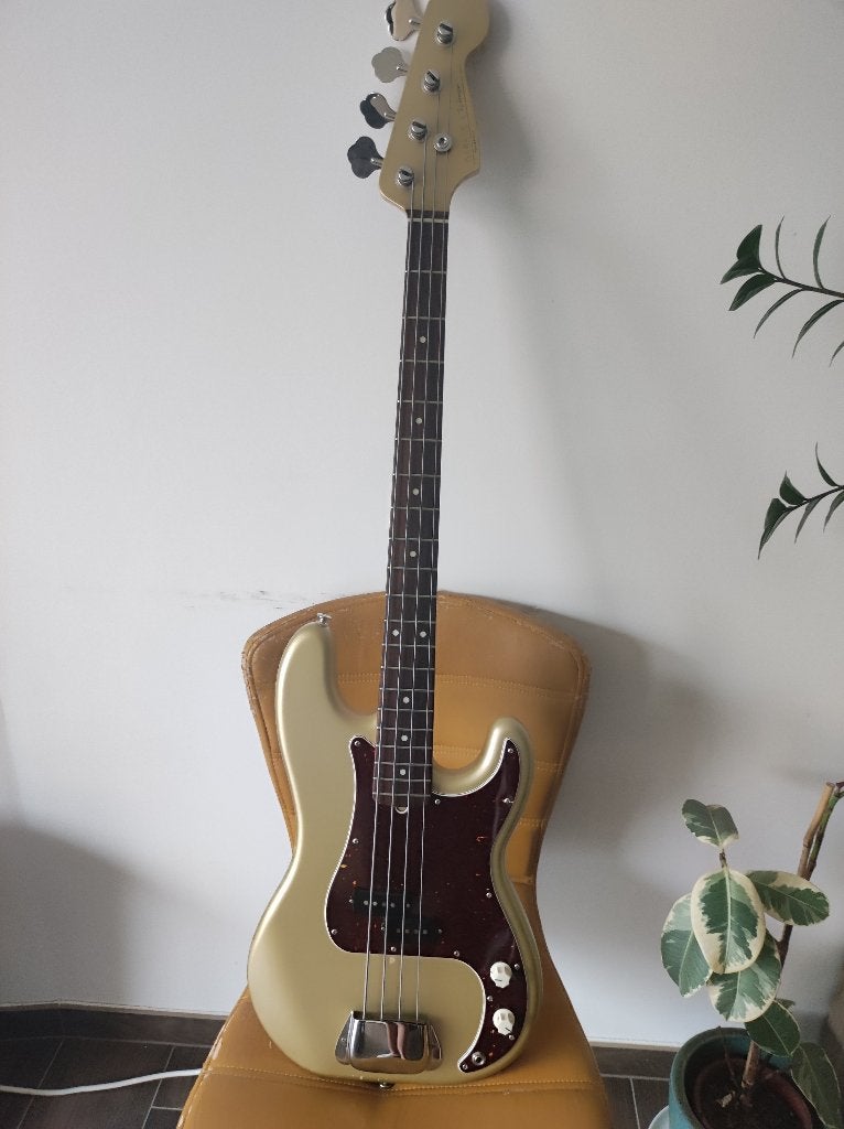 Precision Bass - Made by Guitar Garage, Muziek en Instrumenten, Snaarinstrumenten | Gitaren | Bas, Ophalen, Gebruikt, Elektrisch