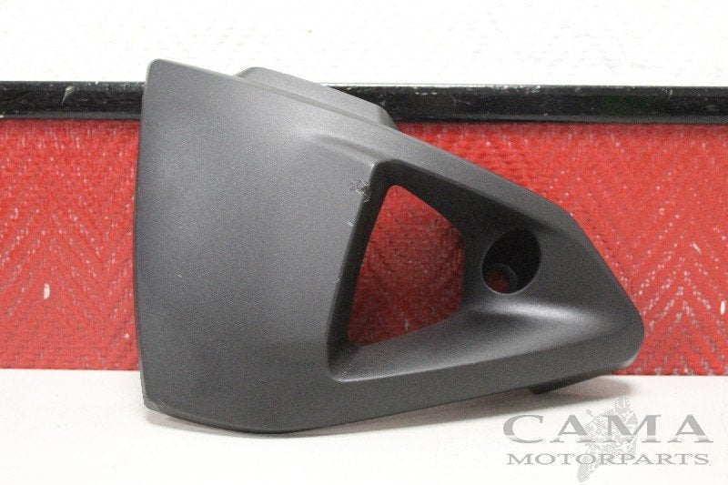 CARENAGE GAUCHE DL 1000 V-Strom 2014-2016 (DL1000A DL1000), Dhr. S. di Majo, Utilisé, Info@cama-motorparts.nl, P.J. Troelstraweg 8 8
3144 CX  MAASSLUIS, NL