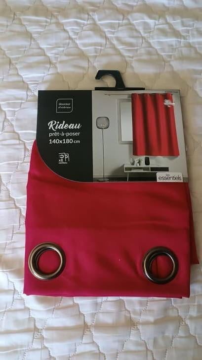 Rideaux rouges, Huis en Inrichting, Stoffering | Gordijnen en Lamellen