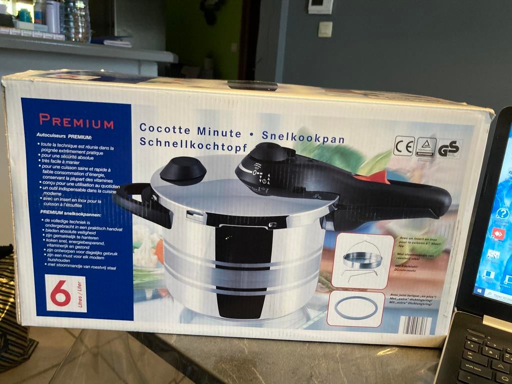 COCOTTE MINUTE PREMIUM 6L, Maison & Meubles, Inox, Comme neuf, Enlèvement, Plaque céramique