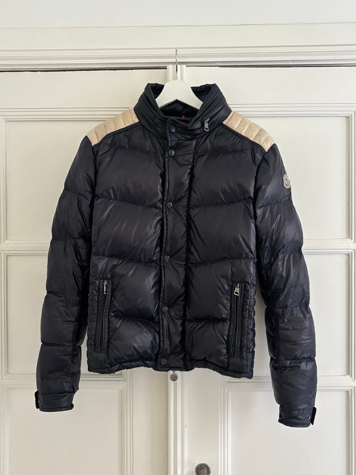 Veste Moncler bleu marine, Enlèvement, Comme neuf, Taille 48/50 (M), Bleu
