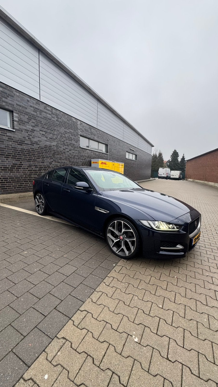 Jaguar XE R Sport 20t 2.0 200pk Automaat (2018) Benzine, Auto's, Automaat, 4 deurs, Achterwielaandrijving, 1800 kg