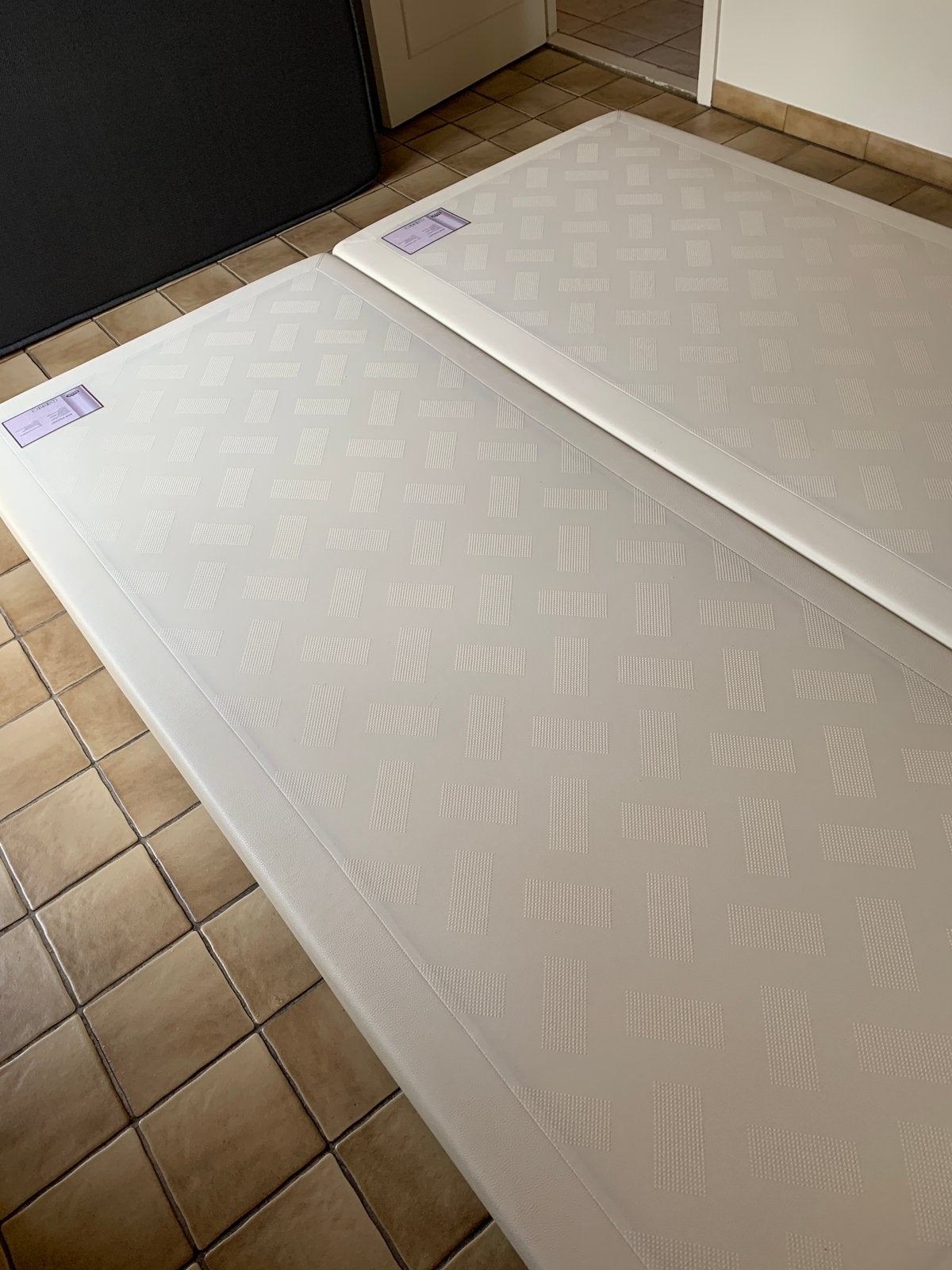 Boxspring Bed 2 x Eenpersoons in onberipelijke staat., Ophalen, Zo goed als nieuw