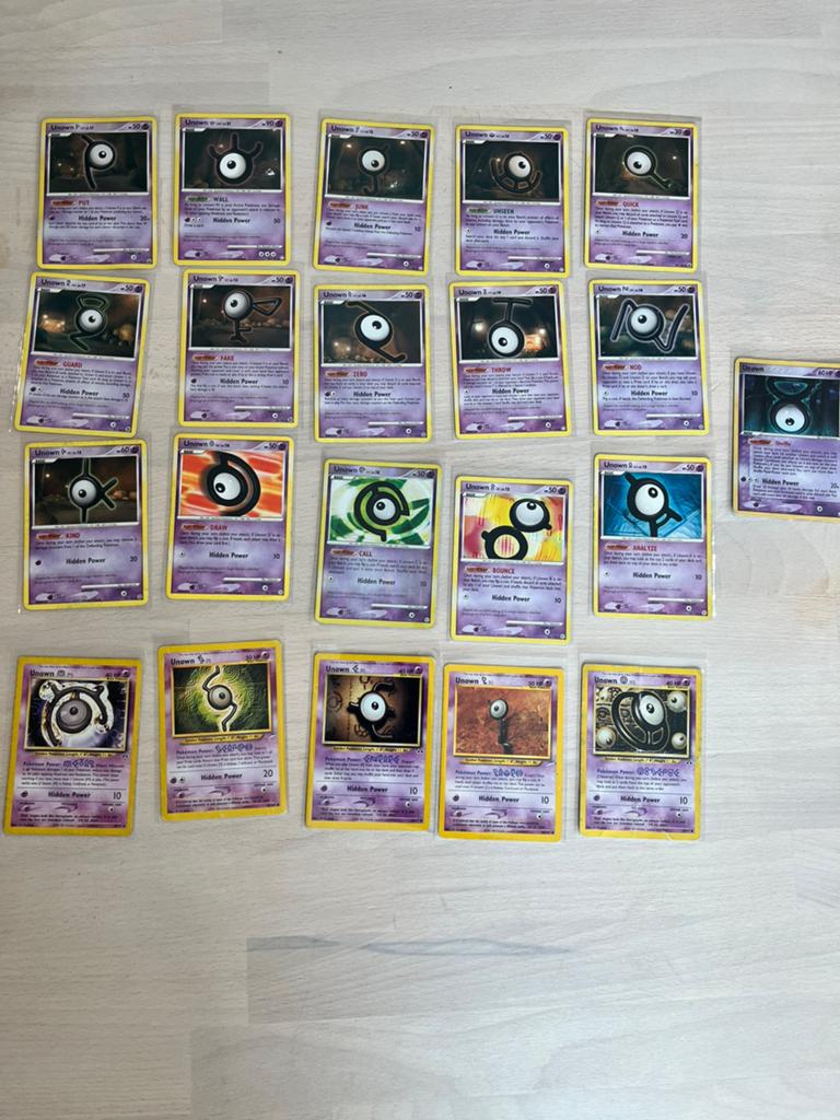 Verzameling Unowns, Hobby en Vrije tijd, Verzamelkaartspellen | Magic the Gathering, Ophalen, Gebruikt, Meerdere kaarten