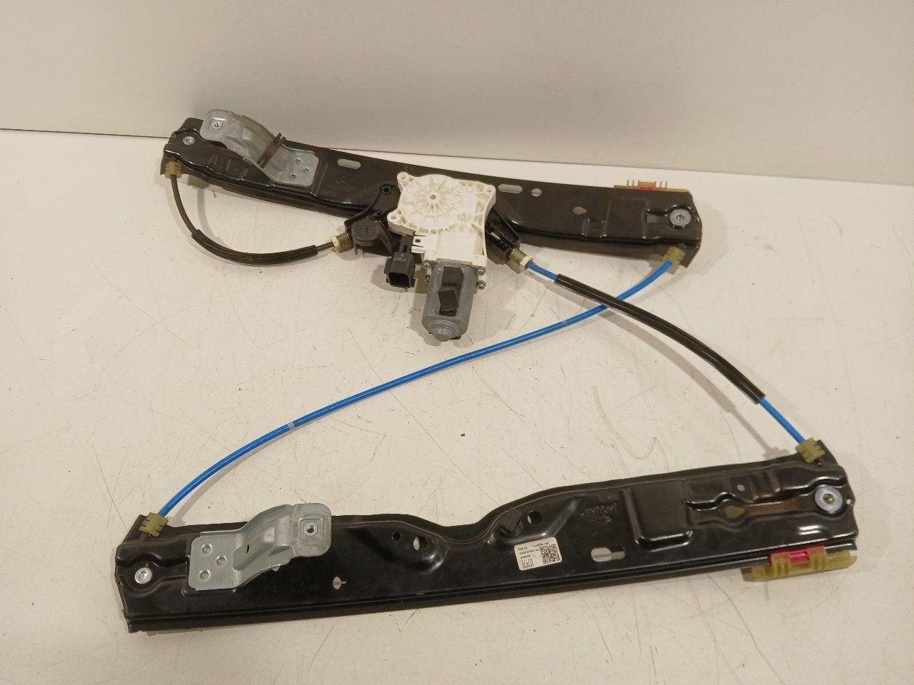 Raammechaniek elektrisch rechts achter Jaguar XF, Onderdelen@venauto.nl, Van der Ven Autorecycling B.V., Ettenseweg 76, 4706 PB Roosendaal, The Netherlands