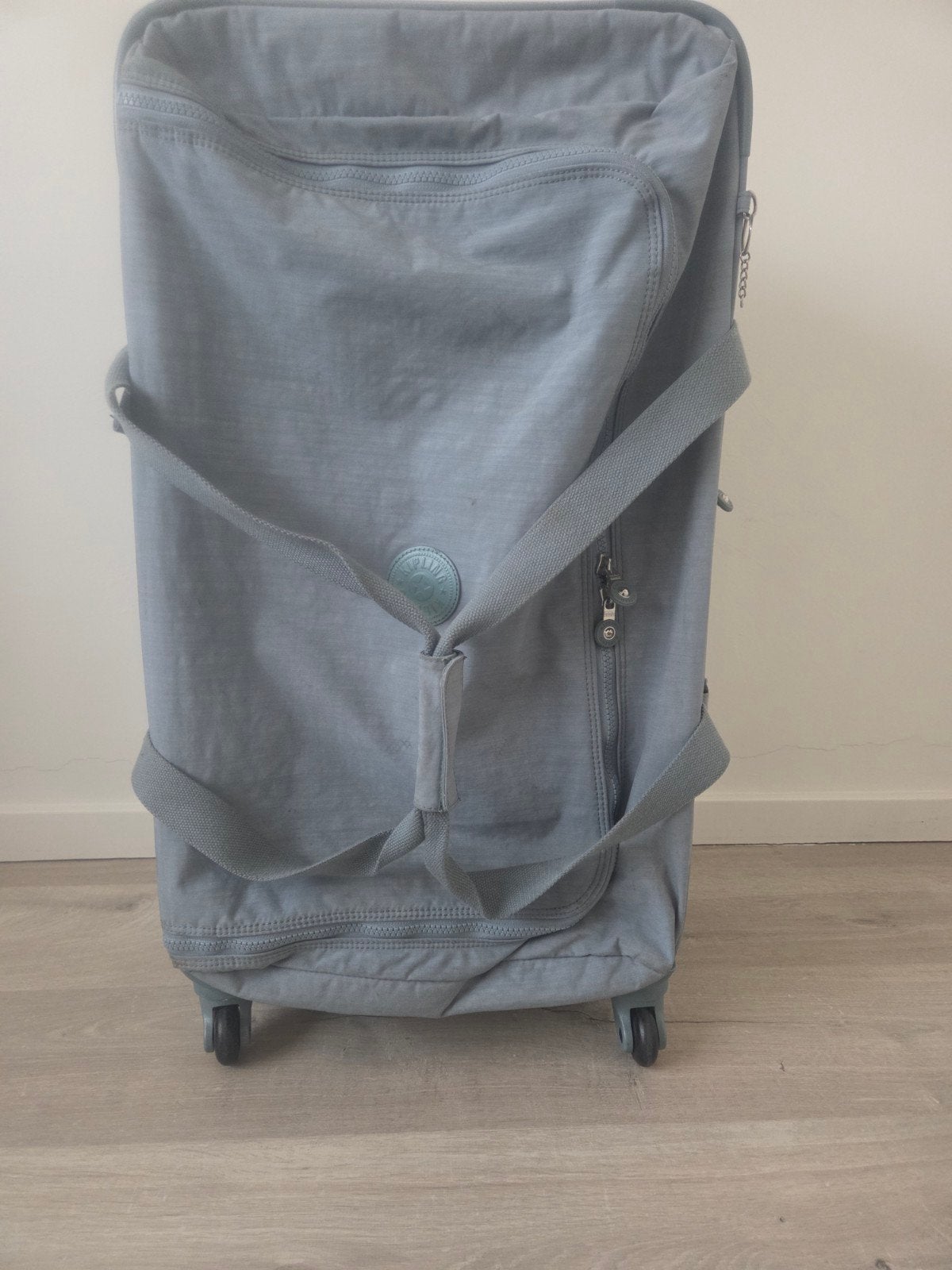 Kipling Reiskoffer op Wieltjes – Zeer Goede Staat, Handtassen en Accessoires, Tassen | Reistassen en Weekendtassen, 30 cm of meer