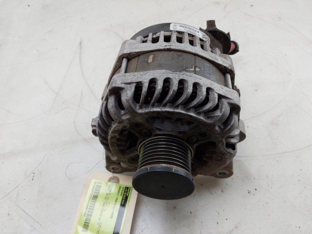 DYNAMO Trafic (1FL / 2FL / 3FL / 4FL) (|231004436R|), Gebruikt, Renault, Info@mitsubishi-motors.de, MITSUBISHI