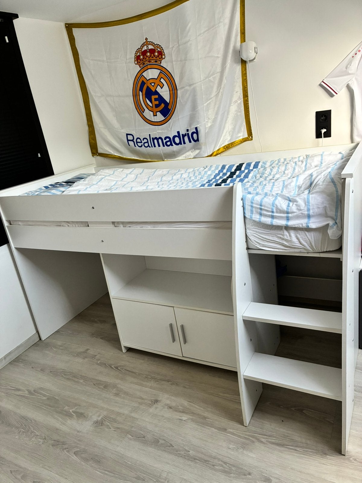 Halfhoogslaper Beau wit 90x200 – Born Lucky/Cabino, Ophalen, Zo goed als nieuw, Halfhoogslaper