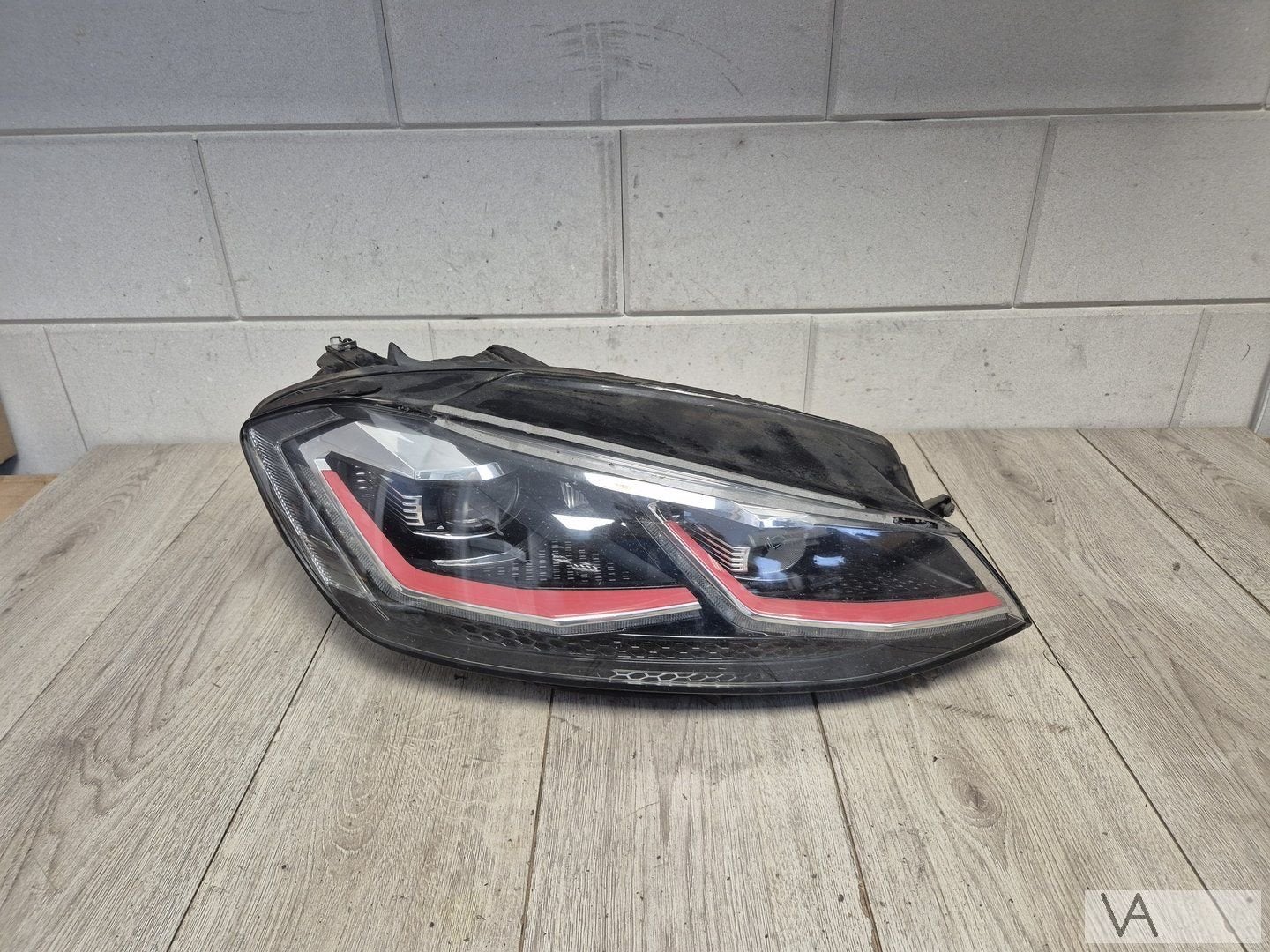 Koplamp rechts XENON LED van VW golf 7 gti facelift €150, Auto-onderdelen, Gebruikt, -, Volkswagen, -
