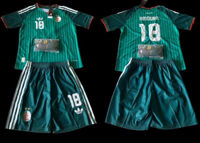 Maillot + short + chaussettes Algérie - Taille 13-14 ans, Envoi, Neuf, Garçon ou Fille, Ensemble