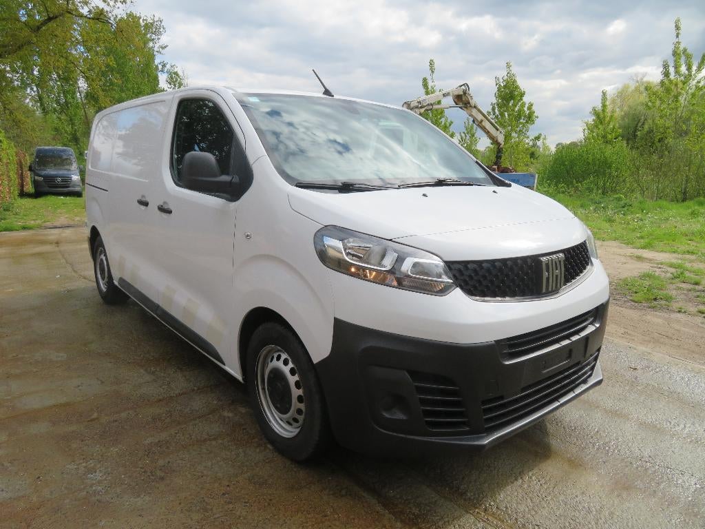 Fiat Scudo 1.5 - L2 - 102.591km - 12/2022 - €6d, Auto's, Voorwielaandrijving, Stof, 170 g/km, 4 cilinders