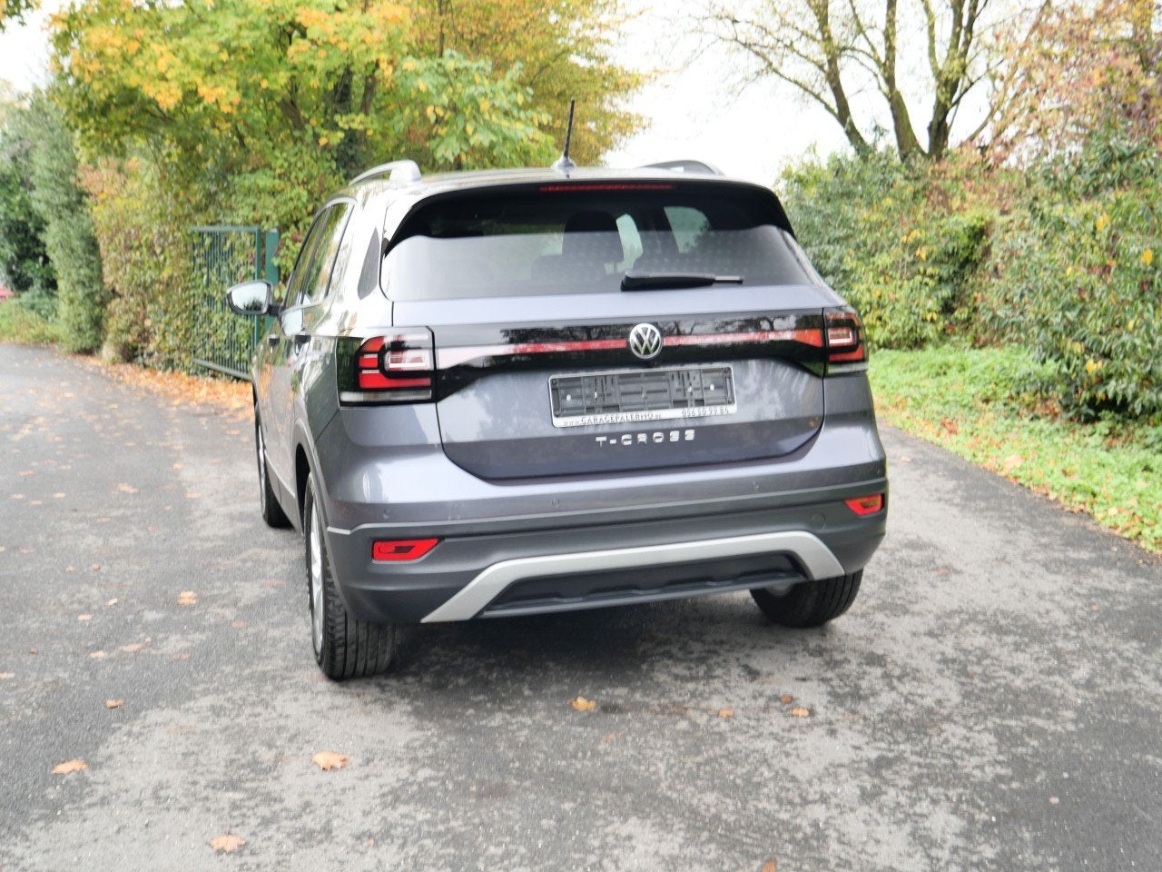 Volkswagen T-Cross 1.0TSI automaat (bj 2023), Auto's, Gebruikt, Automatische klimaatregeling, Bedrijf, 5 zetels