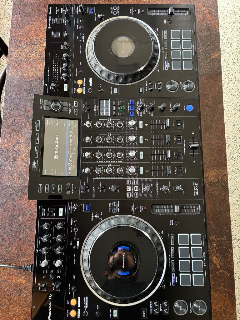 Pioneer xdj xz + flightcase + decksaver, Musique & Instruments, Enlèvement, Comme neuf, DJ-Set, Pioneer