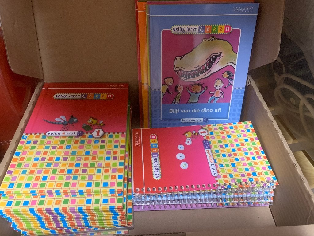 Boeken voor P1: veilig leren lezen, veilig gespeld, etc, Boeken, Ophalen of Verzenden, Zo goed als nieuw, Zwijsen, Nederlands