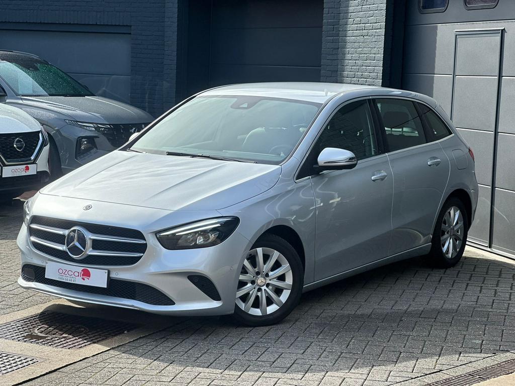 Mercedes-Benz B180 Automaat|GpsCarplayStoelverw|1JGarantie*, Auto's, Mercedes-Benz, Monovolume, Euro 6, 4 cilinders, Zwart