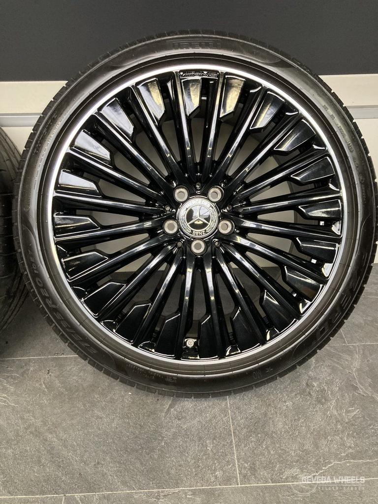20” originele Mercedes E klasse W214 AMG velgen + banden, Autos : Pièces & Accessoires, Pneus & Jantes, Pneus et Jantes, Pneus été