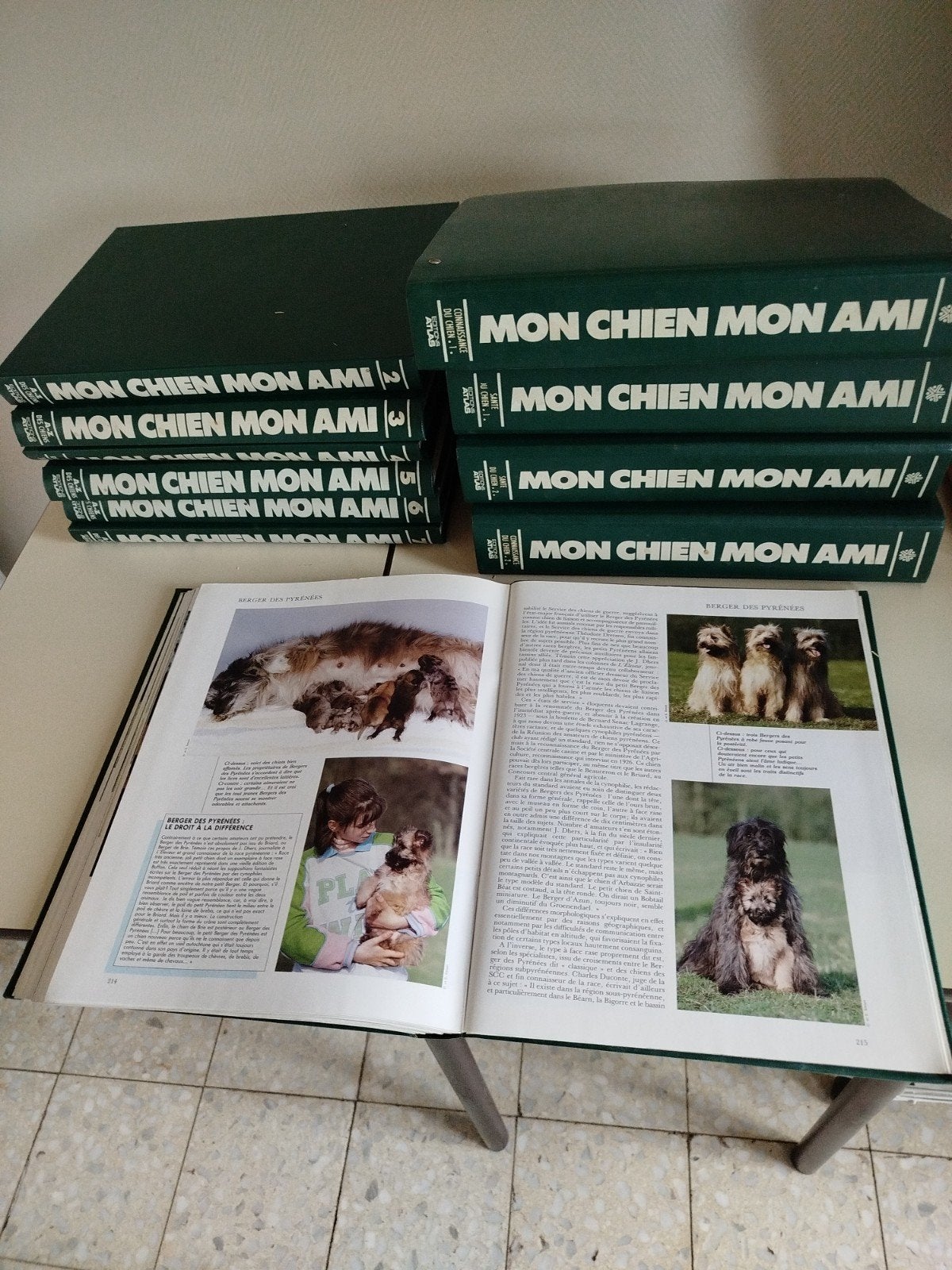 A donner collection livres sur les chiens, Livres, Enlèvement, Chiens