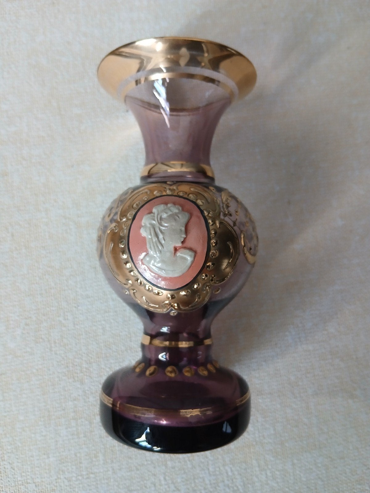 Kleine vintage vaas van Boheems glas, paars met camee en ver, Antiek en Kunst, Ophalen of Verzenden