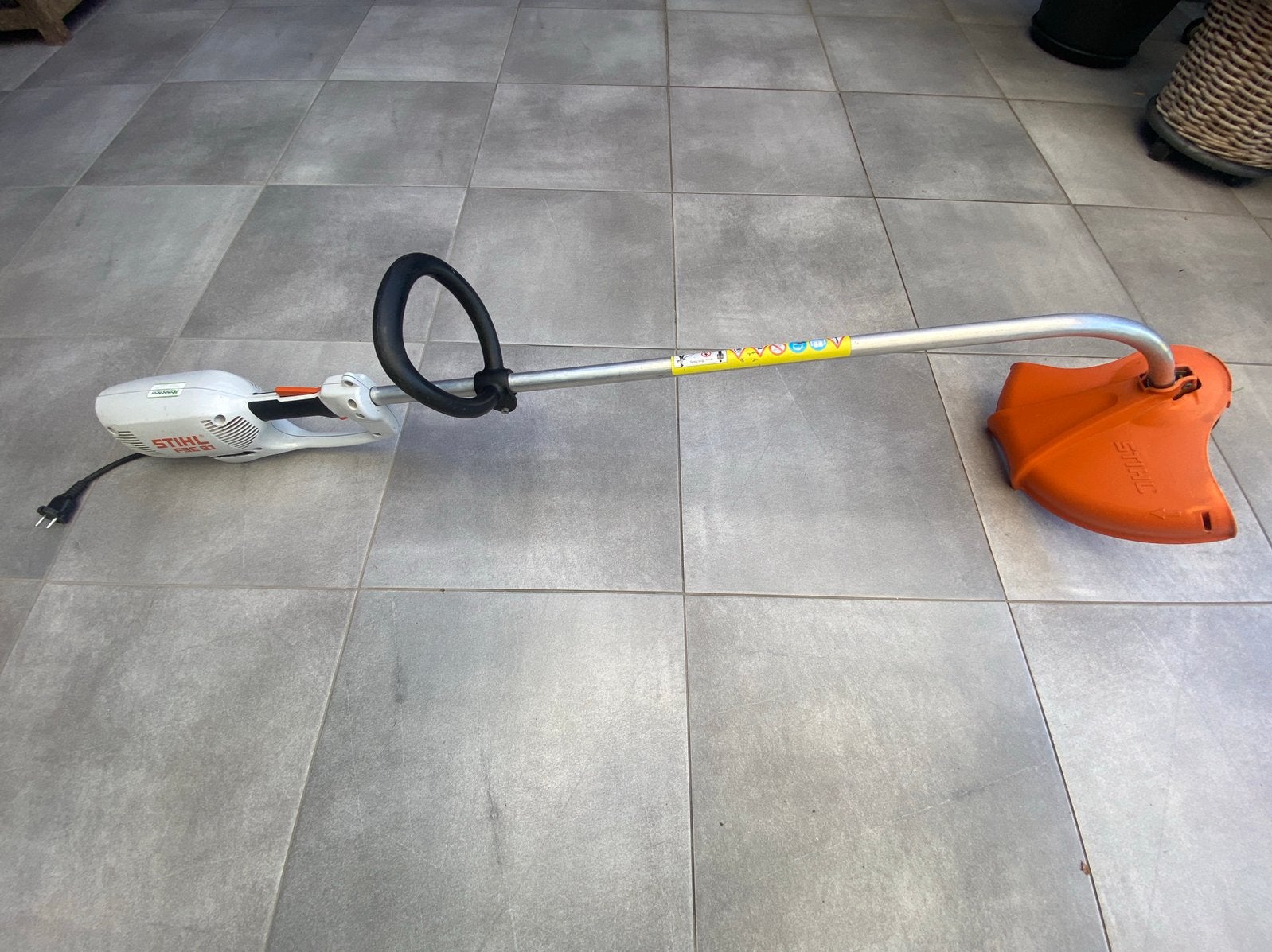 Stihl Bosmaaier FSE 81, Enlèvement, Comme neuf