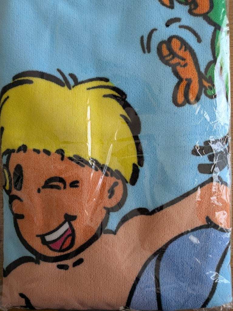 Nieuw strandlaken van Jommeke met afbeelding van Miekes, Huis en Inrichting, Ophalen, Nieuw, Overige kleuren, Handdoek