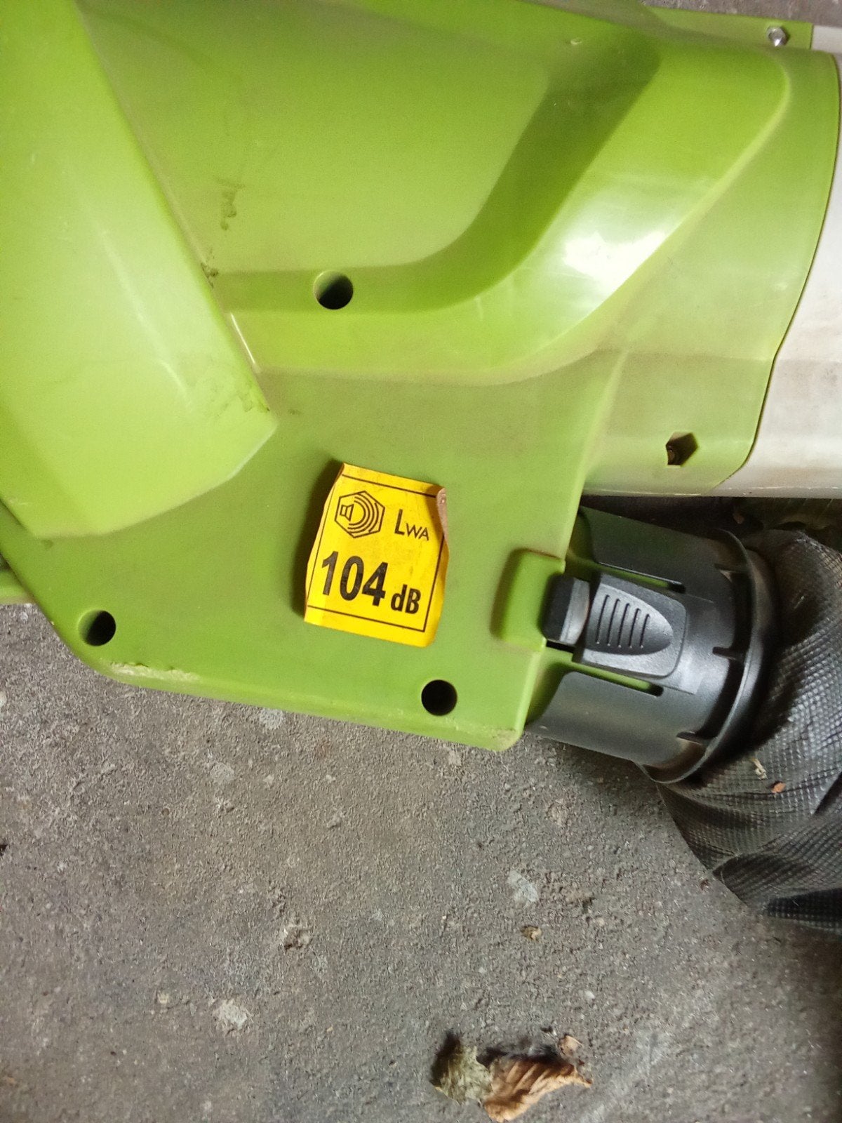 te koop bladblazer, Ophalen