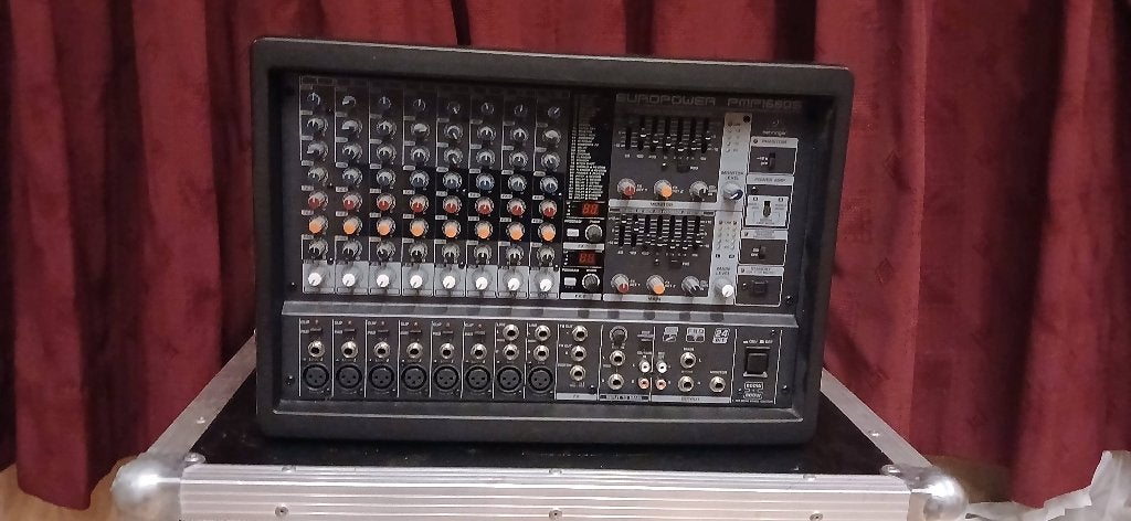 Behringer PMP 1680S MIX+AMP, Muziek en Instrumenten, Ophalen, Zo goed als nieuw