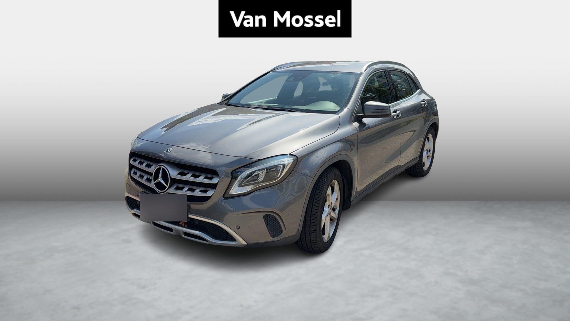 Mercedes-Benz GLA GLA 180, Argent ou Gris, Volant multifonction, Entreprise, Entretenue par le concessionnaire