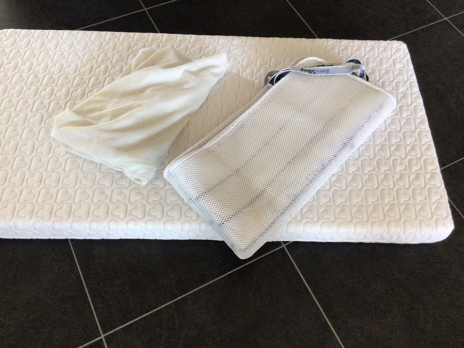 Aerosleep Essential matrasje +matrasbeschermer +lakentje, Ophalen, Nieuw, Wit, Overige typen