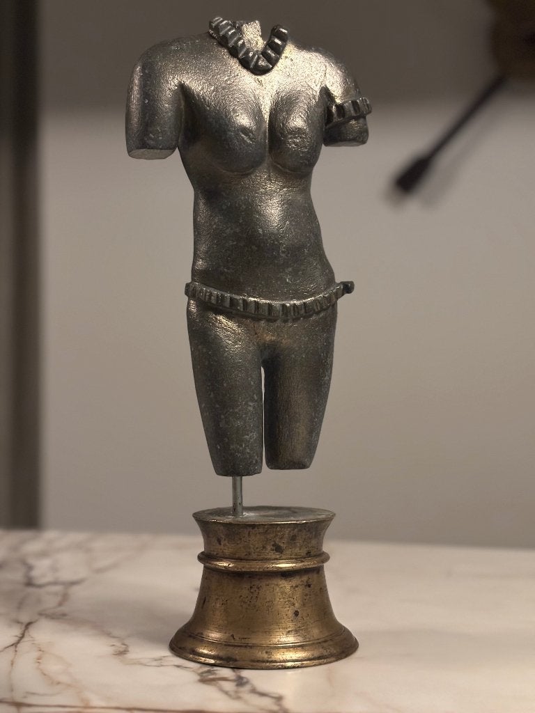 Beeld krijgersvrouw, Ophalen, Gepatineerd, 20 - 50 cm, Steen of Keramiek