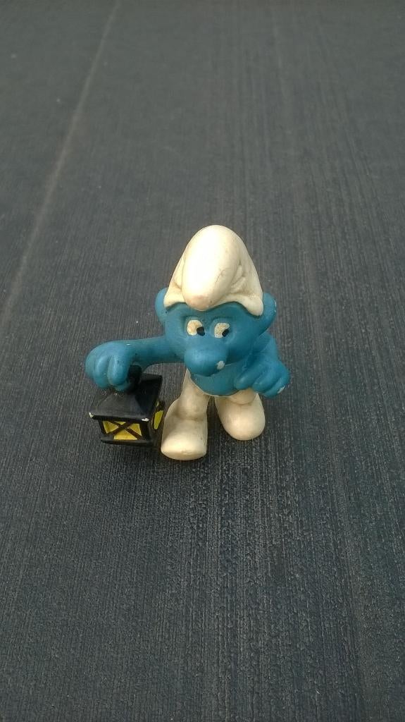 Smurf met lantaarn - Variant 2.0024, Verzamelen, Ophalen of Verzenden, Gebruikt, Overige Smurfen, Poppetje, Figuurtje of Knuffel