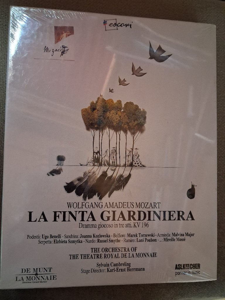 VHS - LA FINTA GIARDINIERA - WOLFGANG AMADEUS MOZART - NIEUW, Cd's en Dvd's, VHS | Documentaire, Tv en Muziek, Ophalen of Verzenden