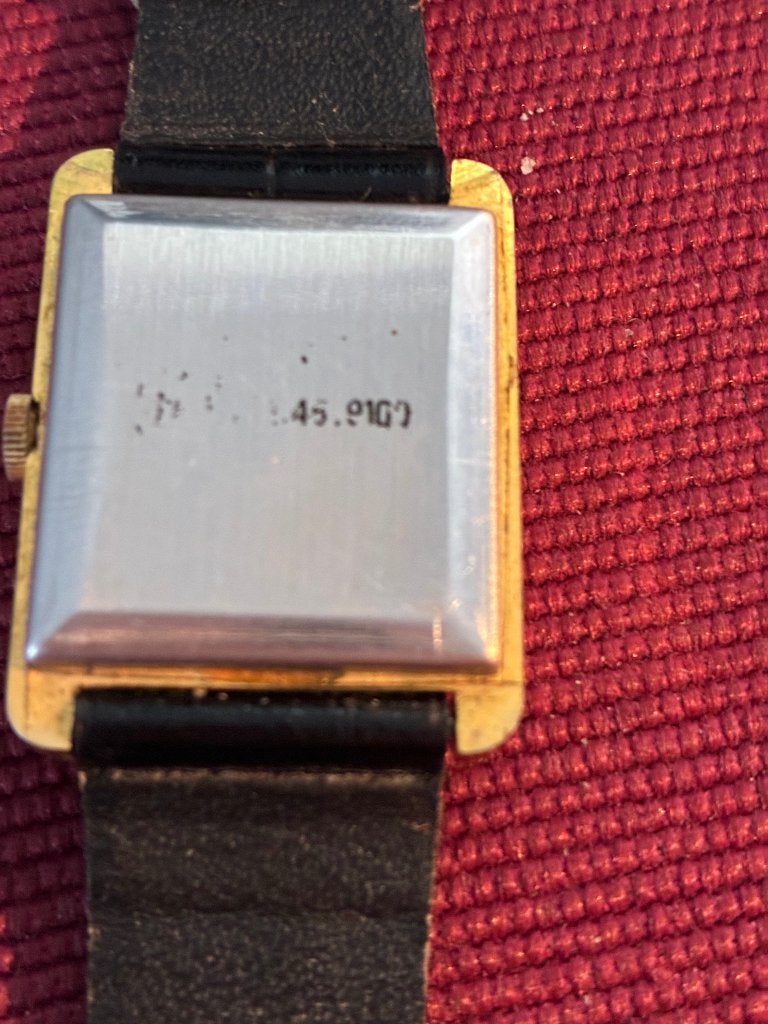 DAMESHORLOGE COMMODOOR TANK CARTIER TYPE, Montre-bracelet, Autres marques, Enlèvement ou Envoi, Cuir