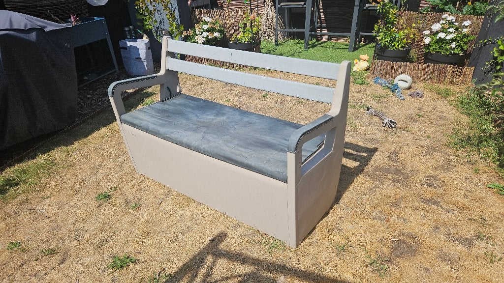 Keter kunststof tuinbank met berging 1.35cm breed, Enlèvement, Utilisé, Synthétique
