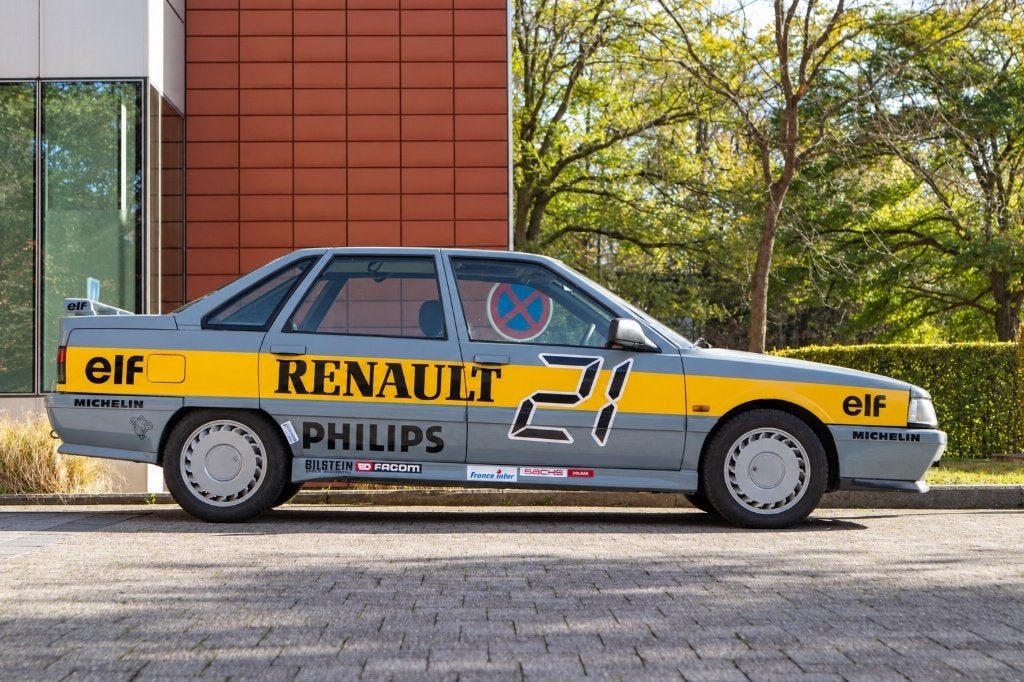 Renault 21 Turbo, Voorwielaandrijving, 4 deurs, 1995 cc, Zwart