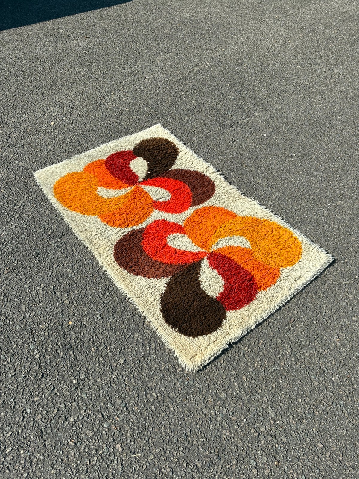 Vintage Desso tapijt space age shaggy, Maison & Meubles, Ameublement | Tapis & Moquettes, 100 à 150 cm, Enlèvement ou Envoi, Utilisé